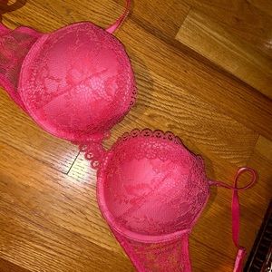 Victoria’s Secret bombshell
